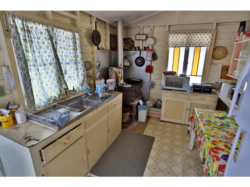 7 Bright Street, Emu Park QLD 4710