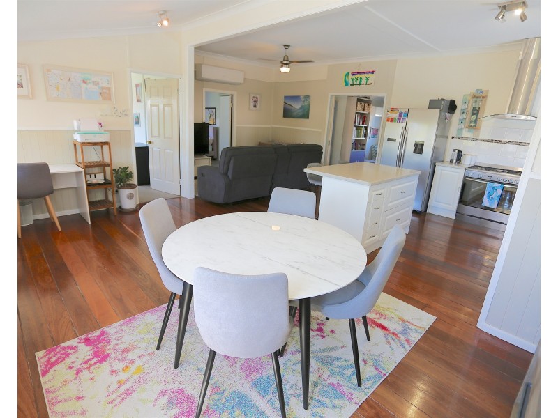 40 Richard Street, Emu Park QLD 4710