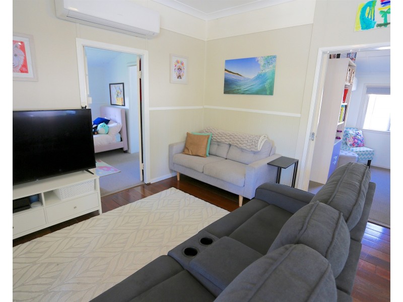 40 Richard Street, Emu Park QLD 4710