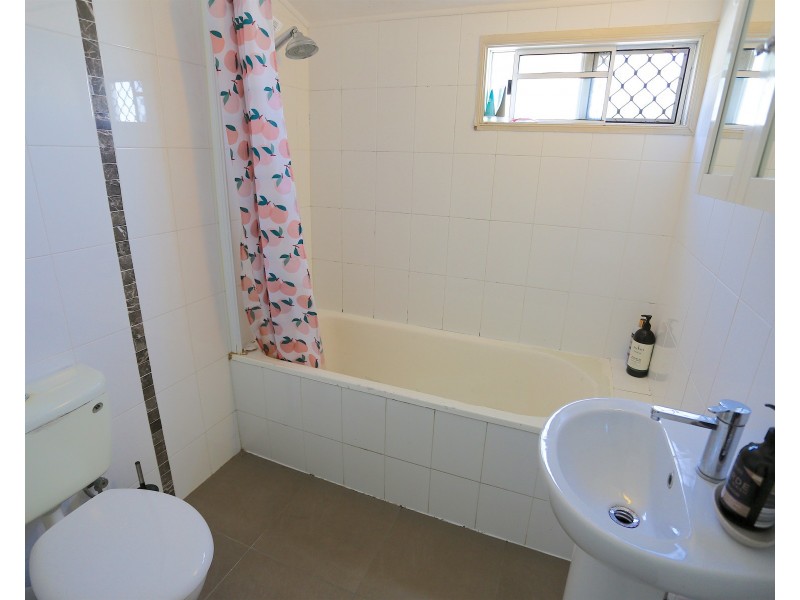 40 Richard Street, Emu Park QLD 4710