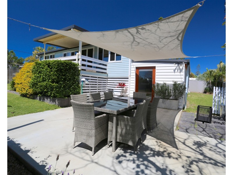 40 Richard Street, Emu Park QLD 4710