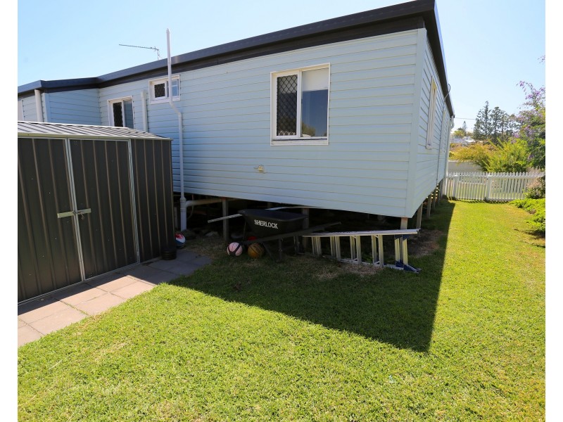 40 Richard Street, Emu Park QLD 4710