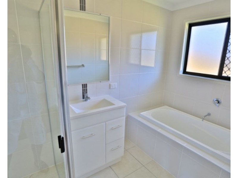 9 Beachside Circuit, Mulambin QLD 4703