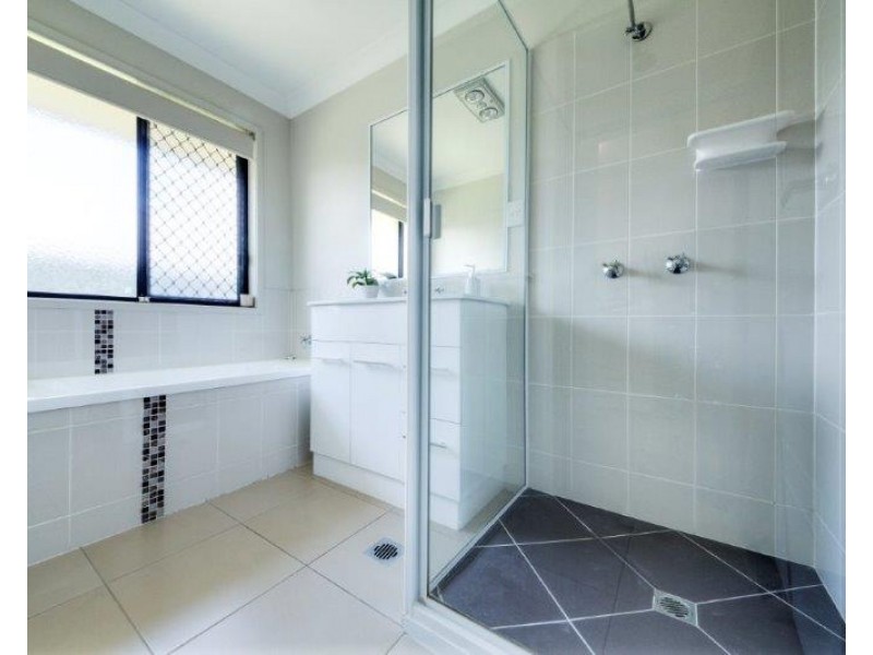 18 Timbers Beach Road, Zilzie QLD 4710