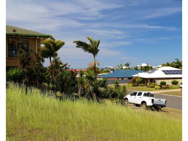 13 Haven Road, Emu Park QLD 4710