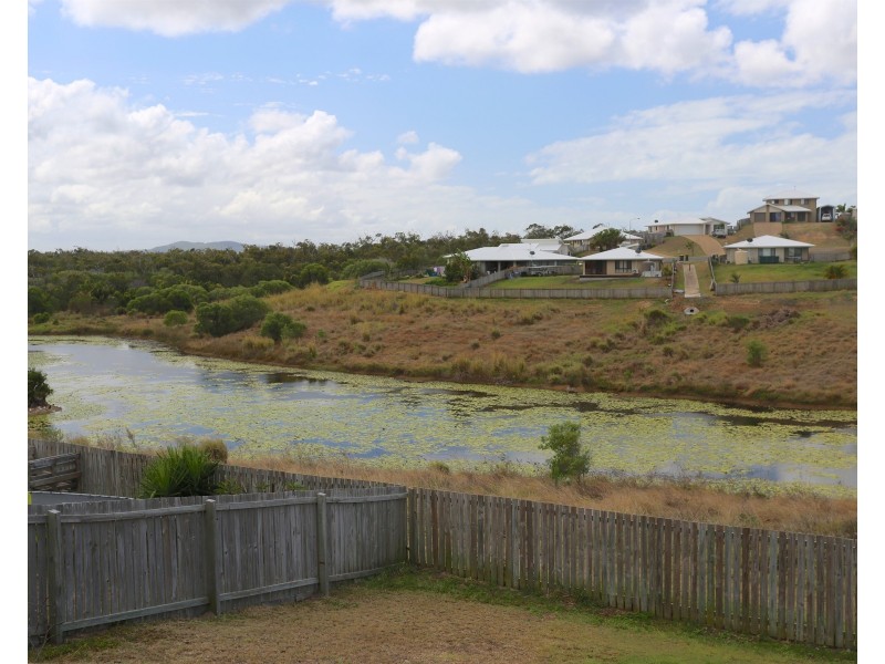 24 Falcon Crest, Zilzie QLD 4710
