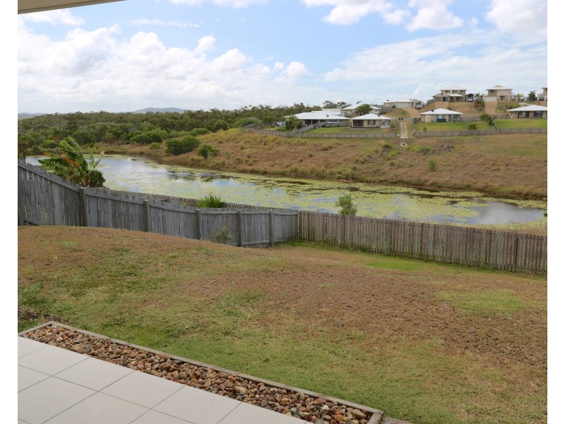 24 Falcon Crest, Zilzie QLD 4710