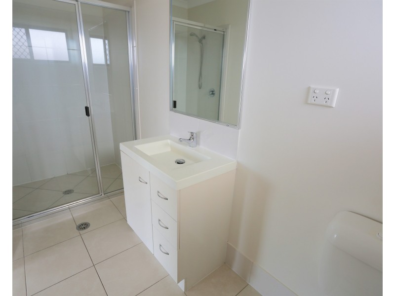 24 Falcon Crest, Zilzie QLD 4710