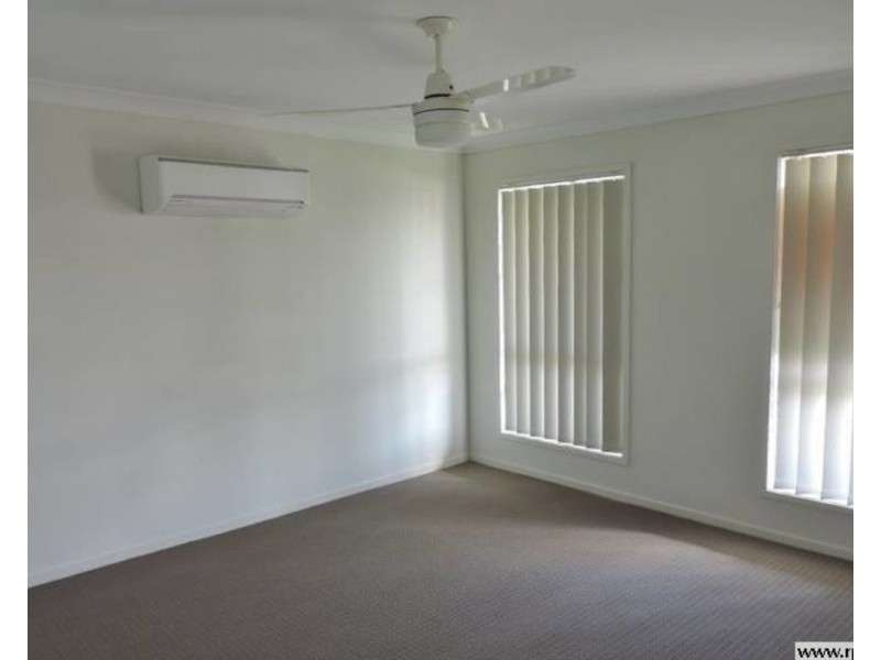 11 Waterpark Drive, Mulambin QLD 4703