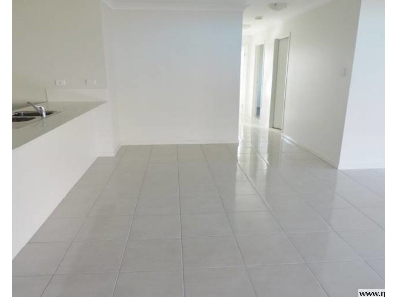 11 Waterpark Drive, Mulambin QLD 4703