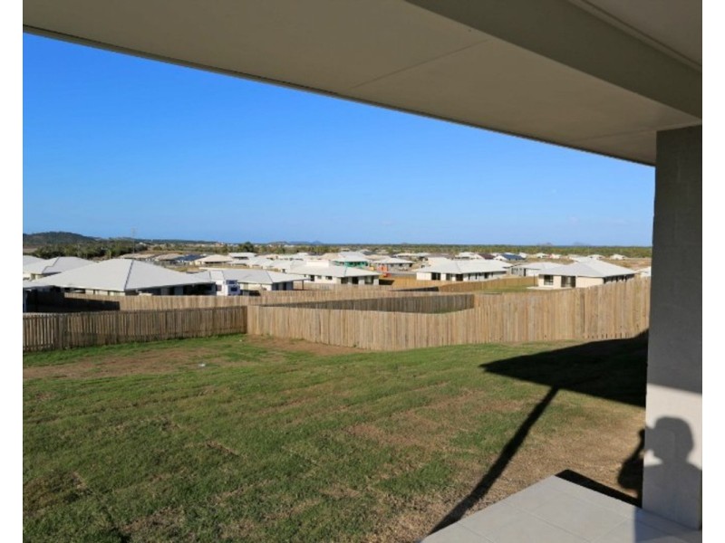 35 Falcon Crest, Emu Park QLD 4710