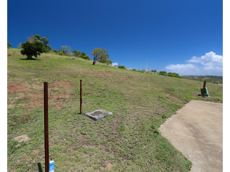 12 Paradise Way, Emu Park QLD 4710