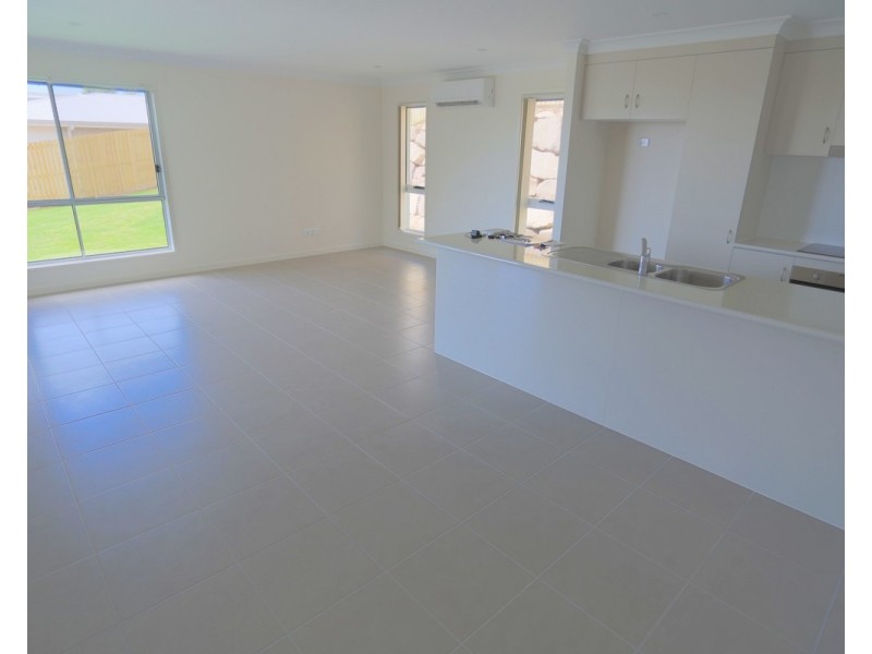 1 Barclay Avenue, Zilzie QLD 4710