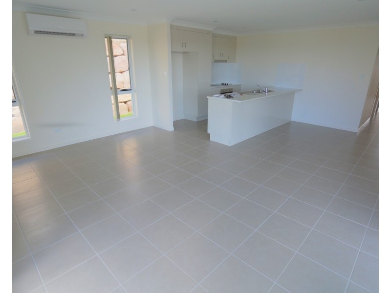 1 Barclay Avenue, Zilzie QLD 4710