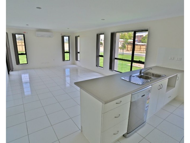 16 Waterpark Drive, Mulambin QLD 4703