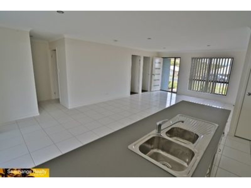 31 Falcon Crest, Emu Park QLD 4710