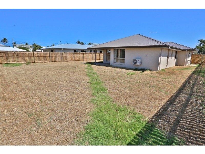 21 Beachside Circuit, Mulambin QLD 4703