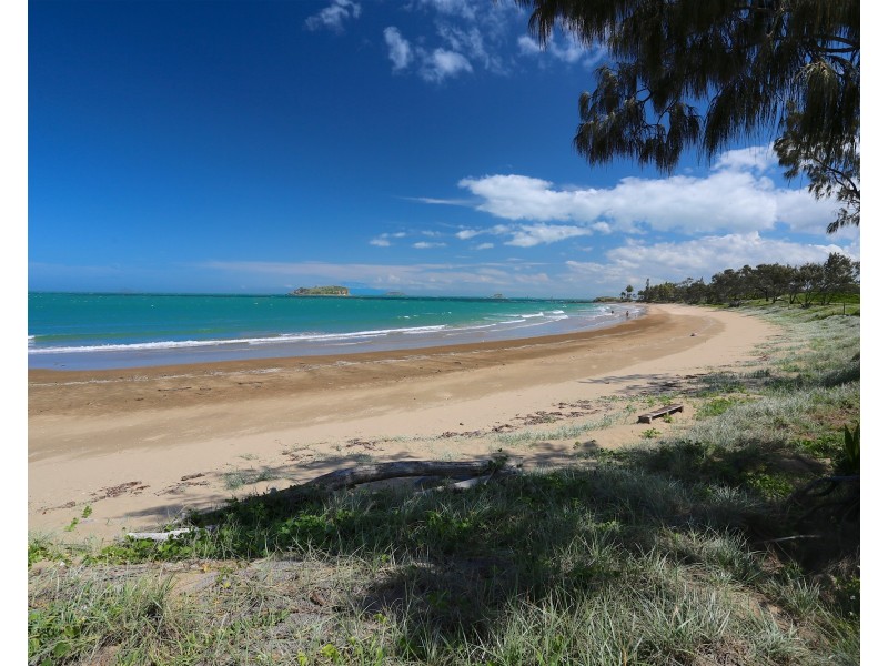 6 Esplanade, Zilzie QLD 4710