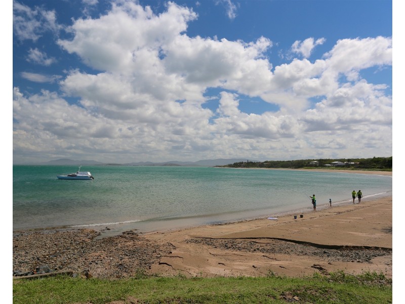 6 Esplanade, Zilzie QLD 4710