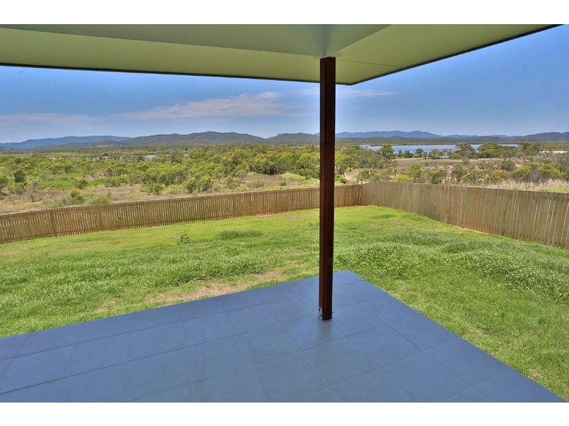44 Falcon Crest, Zilzie QLD 4710