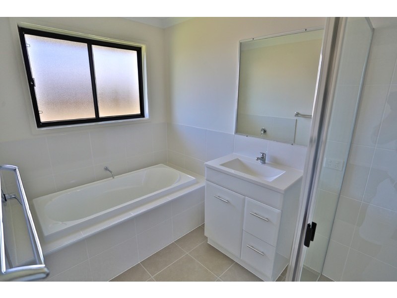 44 Falcon Crest, Zilzie QLD 4710