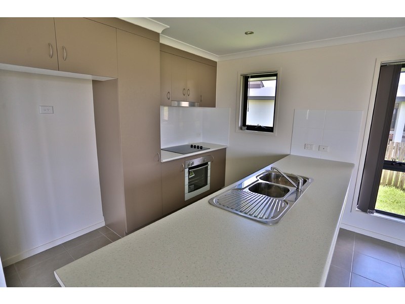 44 Falcon Crest, Zilzie QLD 4710