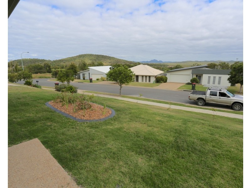75 Cocoanut Point Drive, Zilzie QLD 4710