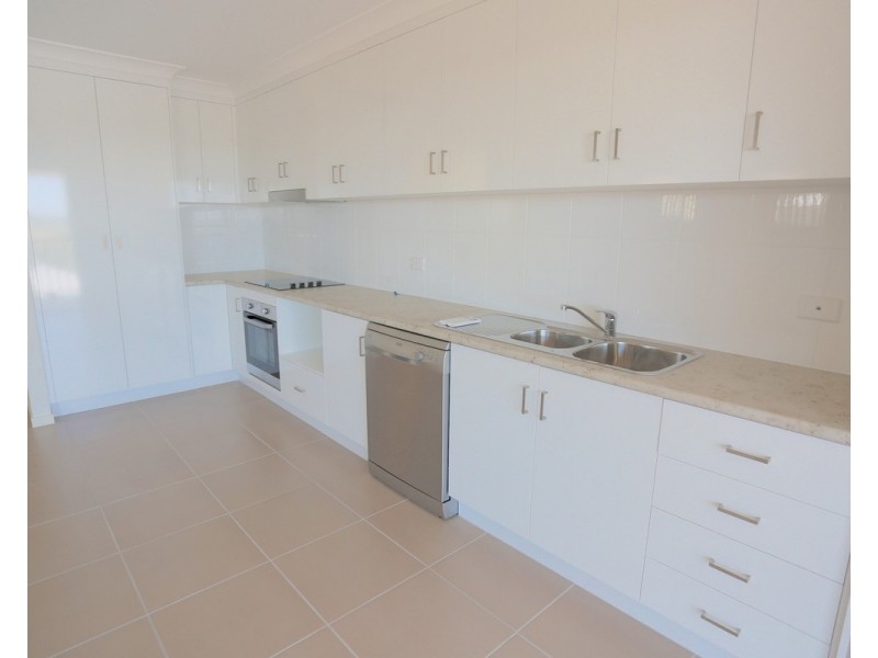 2 Ocean View Drive, Zilzie QLD 4710