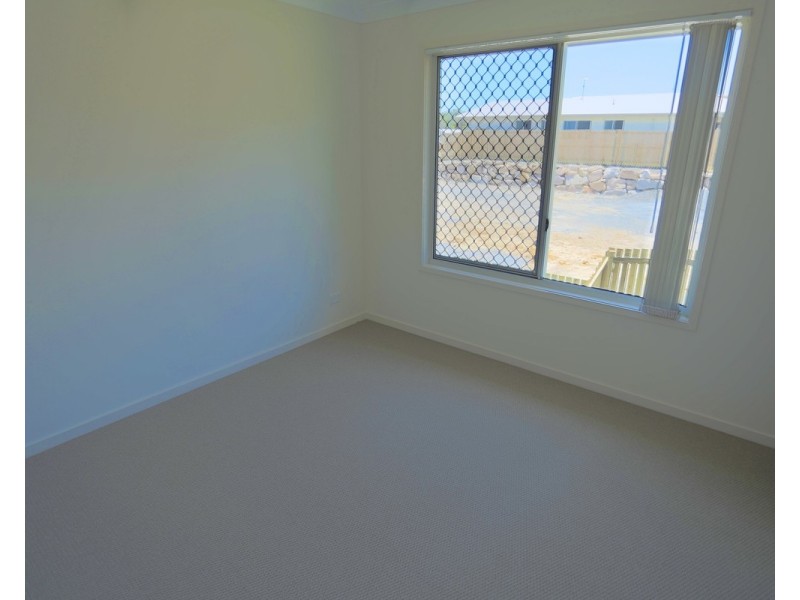 2 Ocean View Drive, Zilzie QLD 4710