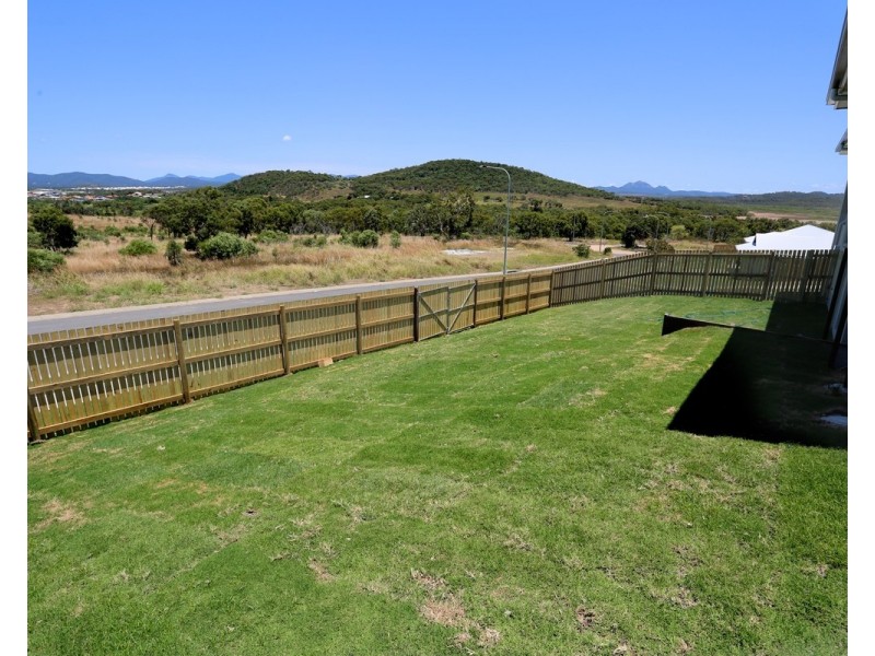 2 Ocean View Drive, Zilzie QLD 4710