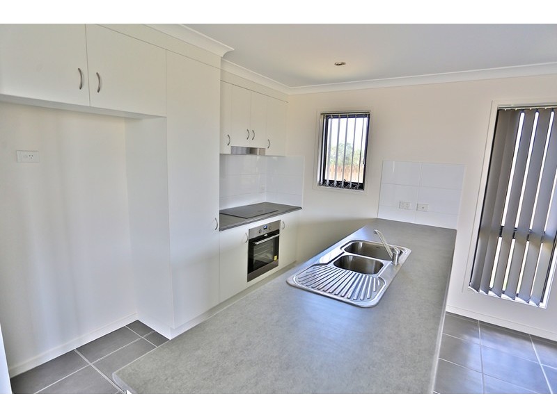 50 Eagle Heights, Zilzie QLD 4710