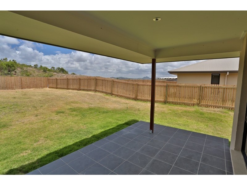 50 Eagle Heights, Zilzie QLD 4710