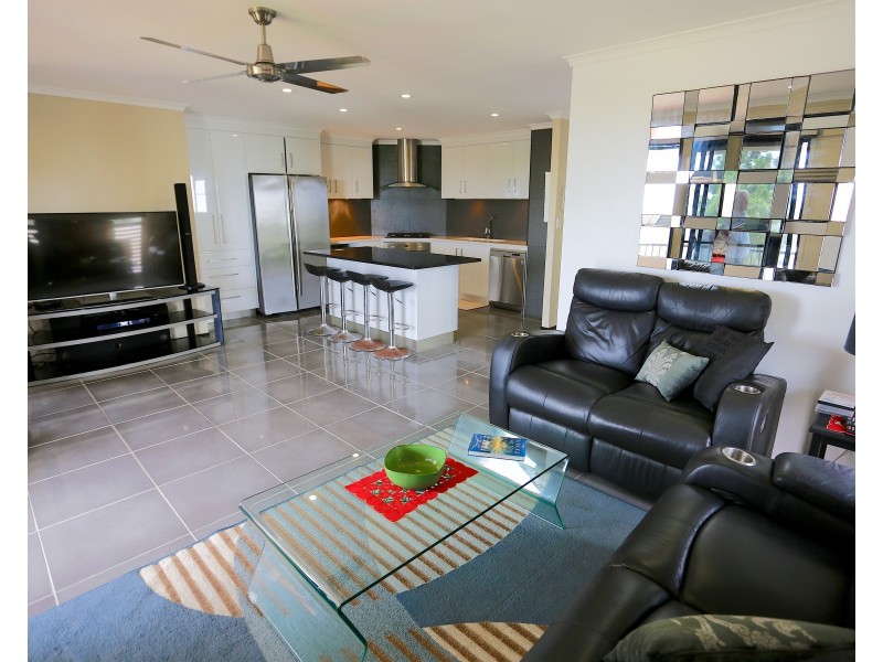 3/46 Ferguson Street, Emu Park QLD 4710