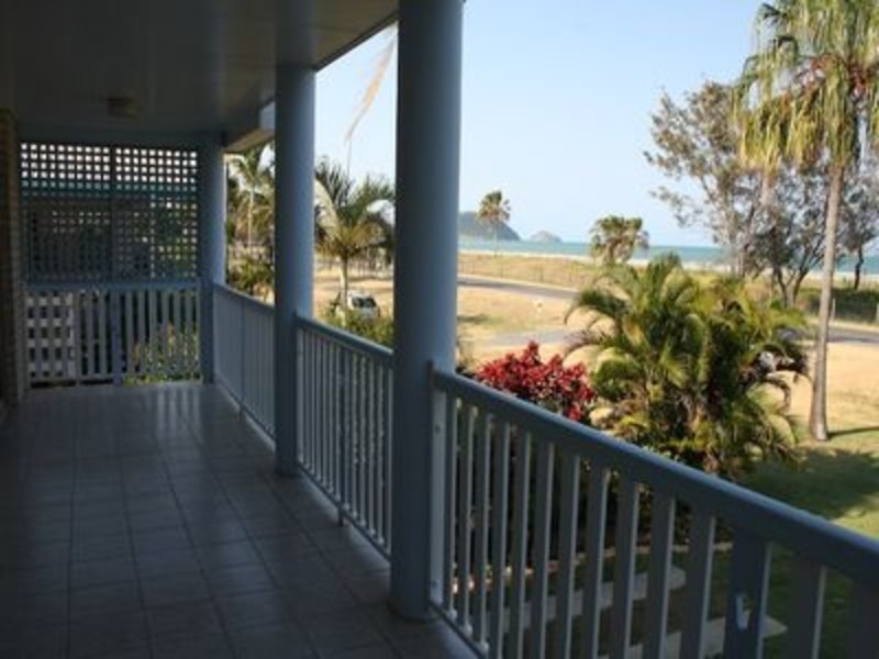 928 Scenic Highway, Kinka Beach QLD 4703