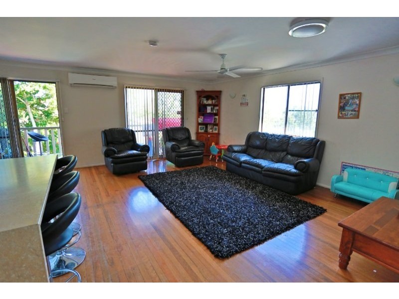1 Larnach Street, Emu Park QLD 4710