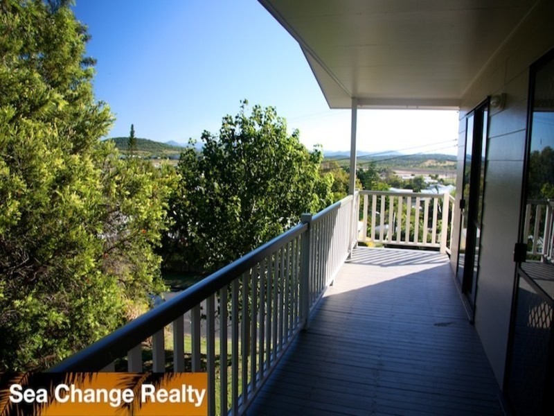 1 Larnach Street, Emu Park QLD 4710