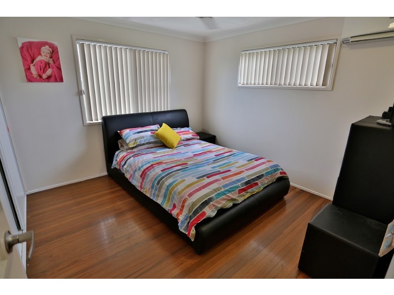 1 Larnach Street, Emu Park QLD 4710