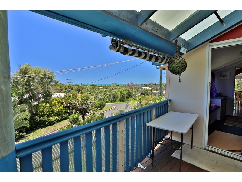 2 LARGE Street, Emu Park QLD 4710