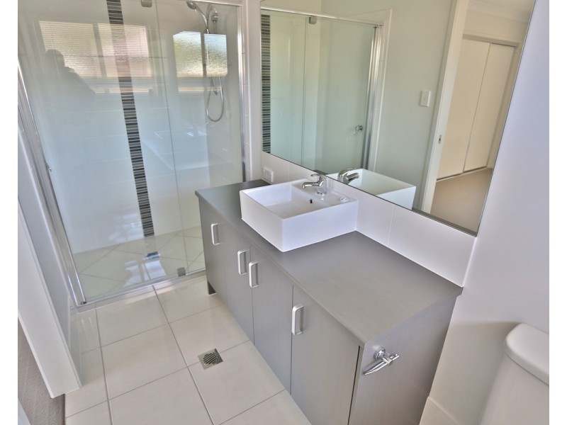 2 Aqua Lane, Mulambin QLD 4703