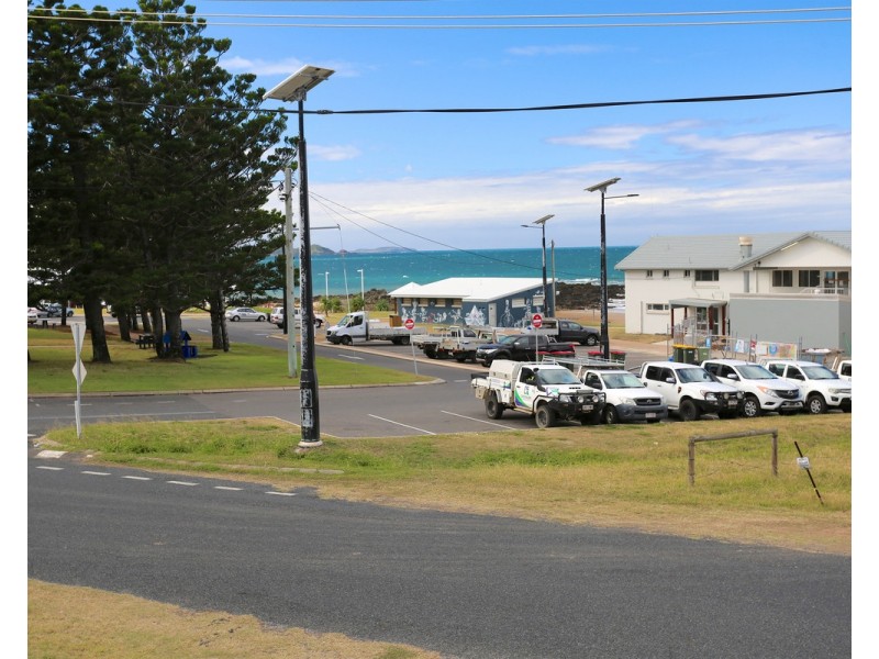 4 Keppel Street, Emu Park QLD 4710
