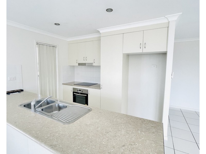 19 Falcon Crest, Zilzie QLD 4710
