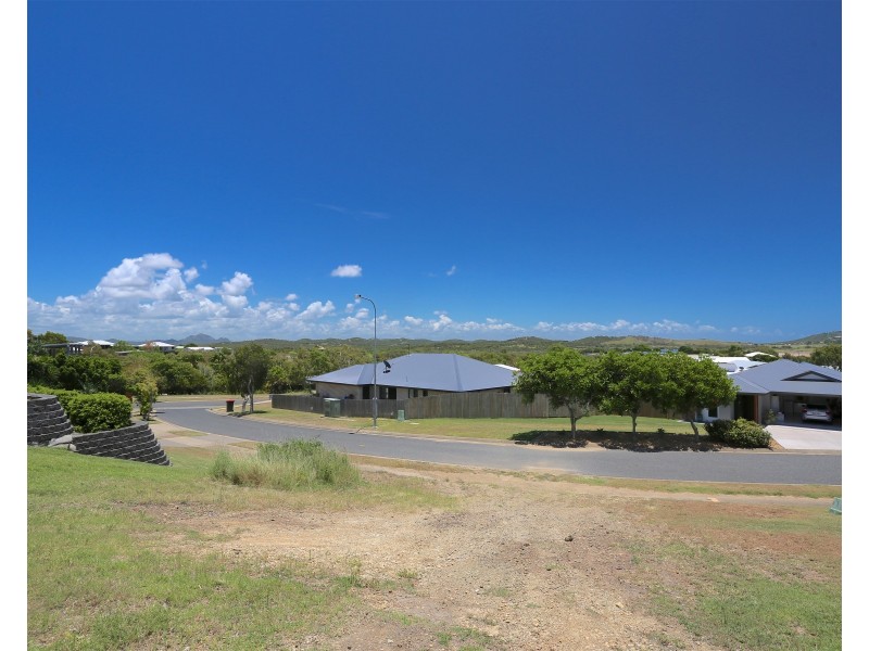 8 Hideaway Road, Zilzie QLD 4710