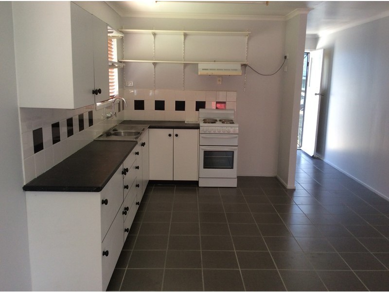 1/103 Hartley Street, Emu Park QLD 4710