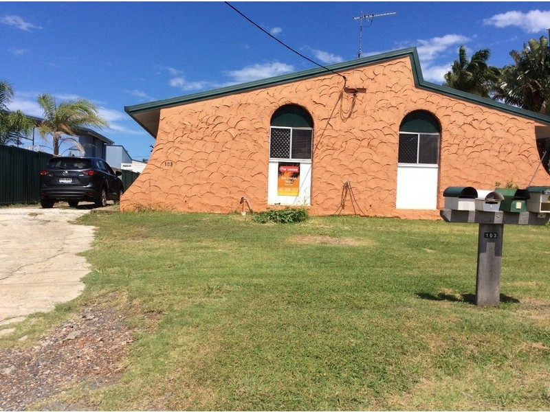 1/103 Hartley Street, Emu Park QLD 4710