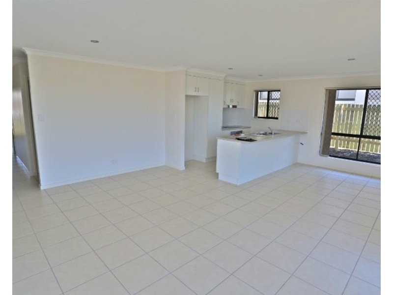 34 Falcon Crest, Zilzie QLD 4710