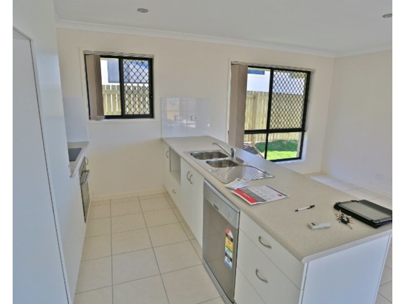 34 Falcon Crest, Zilzie QLD 4710