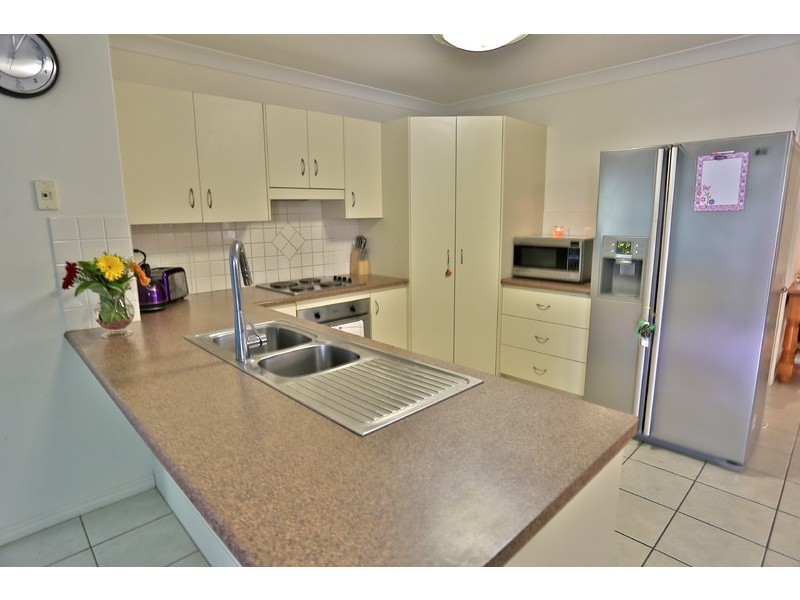 6 Triton Close, Zilzie QLD 4710