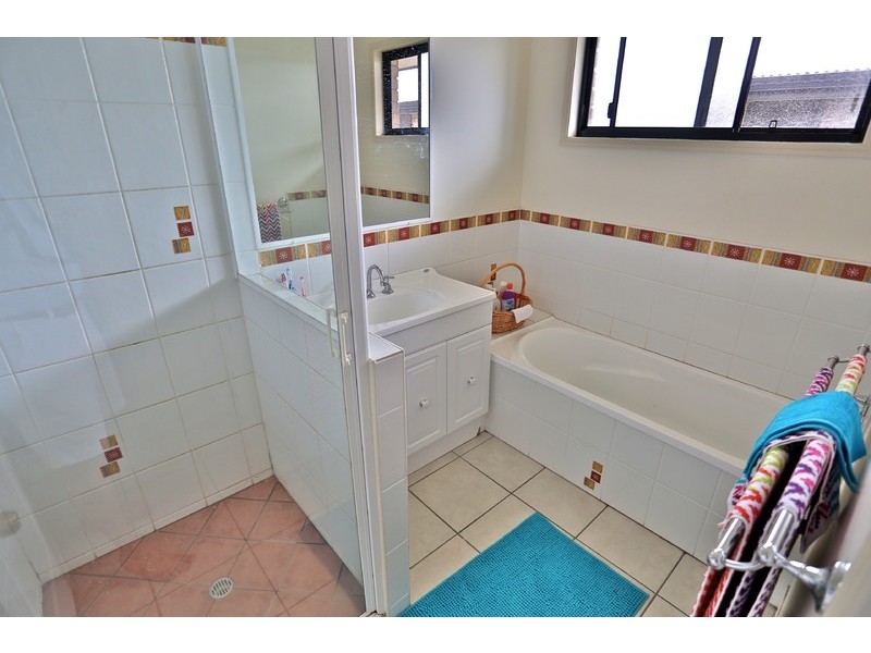 6 Triton Close, Zilzie QLD 4710