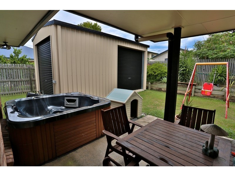 6 Triton Close, Zilzie QLD 4710