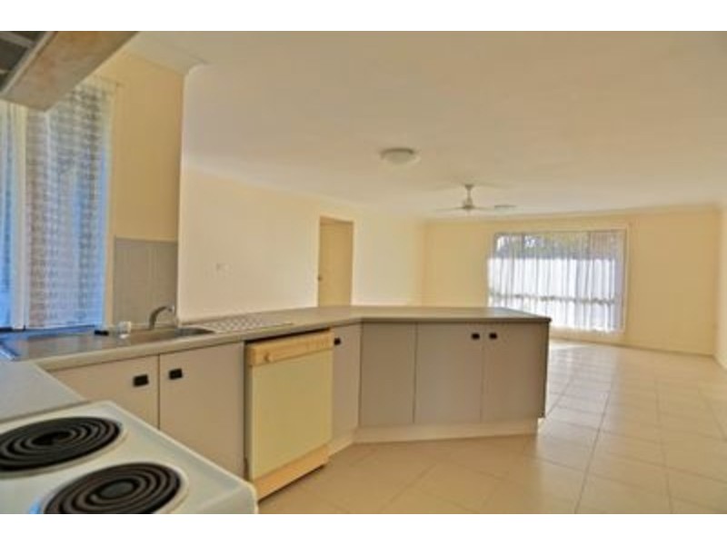 76 Hill street, Emu Park QLD 4710